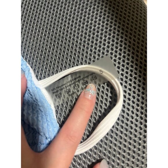 top bikini - Picture 2 of 3